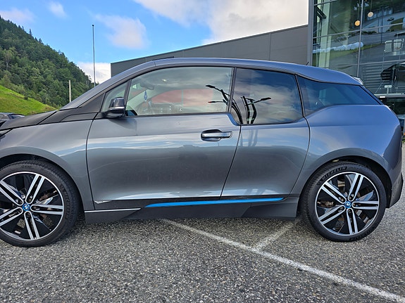 BMW i3 6 of 14