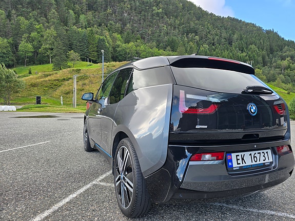 BMW i3 8 of 14