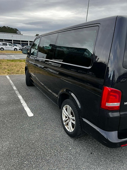Volkswagen Multivan 10 of 14