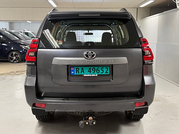 Toyota Land Cruiser 4 of 30