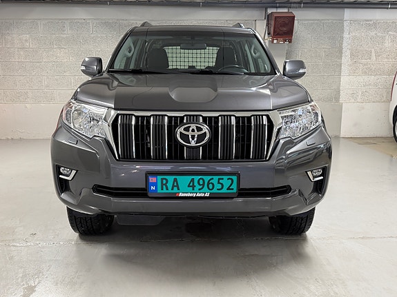 Toyota Land Cruiser 7 of 30