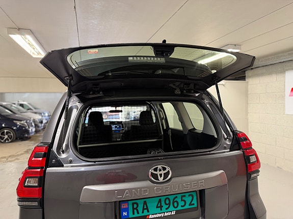 Toyota Land Cruiser 15 of 30
