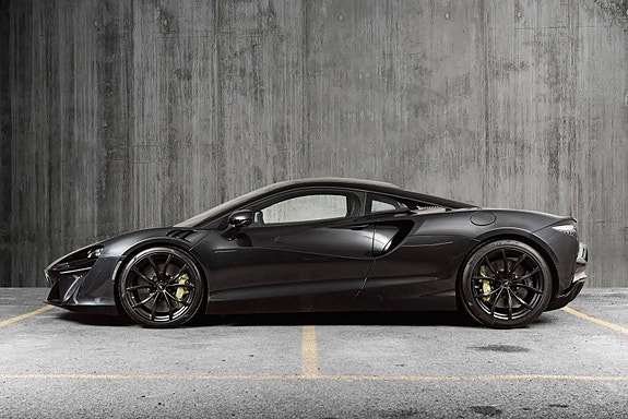 McLaren Artura 3 of 30