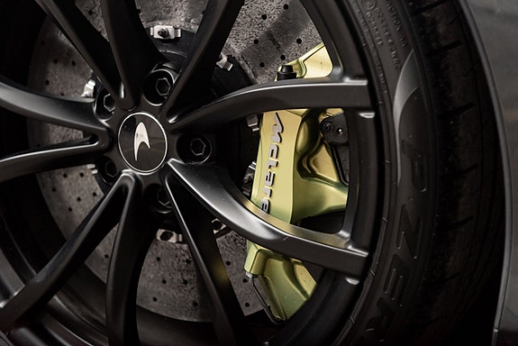 McLaren Artura 21 of 30
