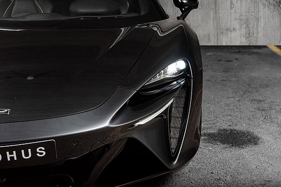 McLaren Artura 5 of 30