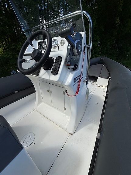 Cape Rib 750 – 250hk Evinrude – med reg. henger. Klar for sommeren! 10 of 14