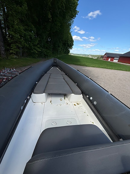 Cape Rib 750 – 250hk Evinrude – med reg. henger. Klar for sommeren! 9 of 14