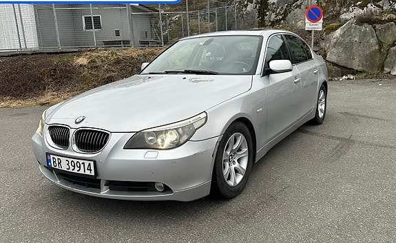 BMW 525d 4 of 5