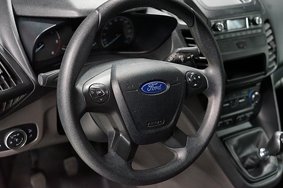 Ford Transit Connect 16 of 25
