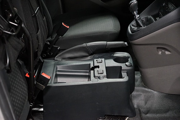 Ford Transit Connect 21 of 25
