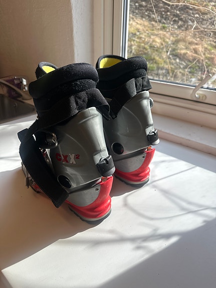 Product image 8 of 9