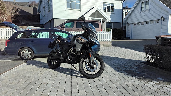 VOGE 650 DS 4 of 5