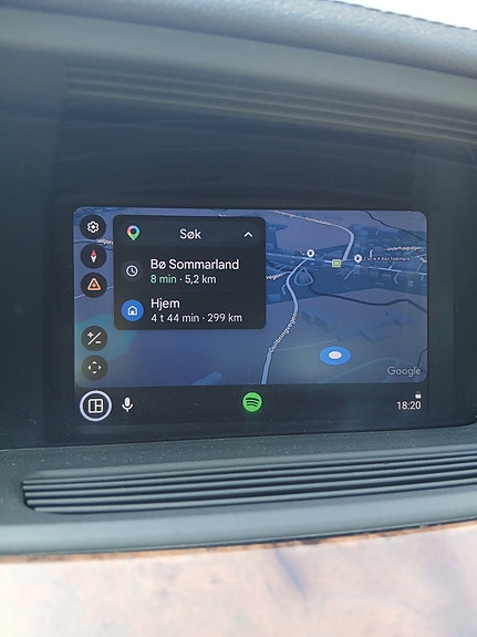 Mercedes-Benz S320 8 of 21
