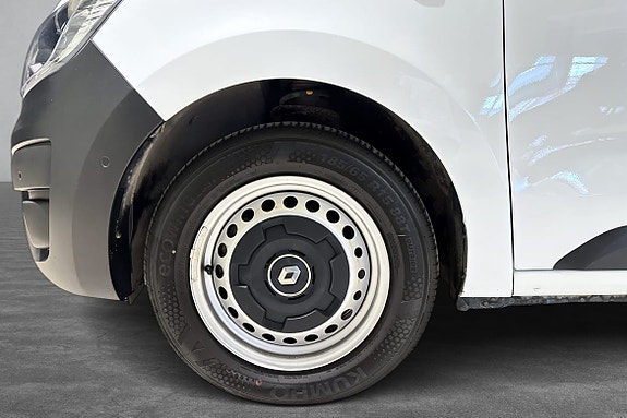 Holdbare stålfelger med ventilasjon for optimal kjøling og slitestyrke.