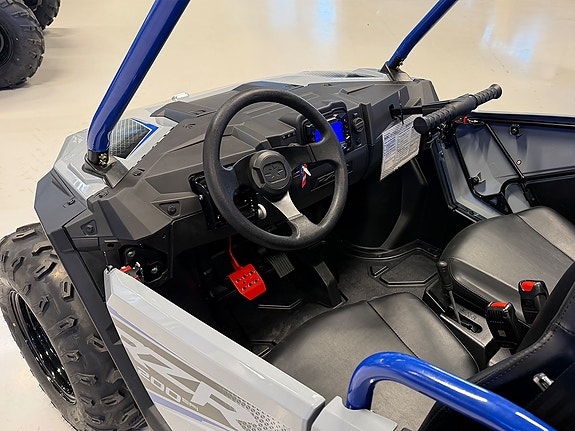 Polaris RZR 200 EFI YOUTHMODELL 4 of 8