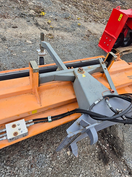 Bema feiemaskin med oppsamler 2011, kr 23 000,-