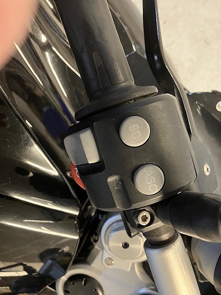 BMW R 1200 ST 2 of 5