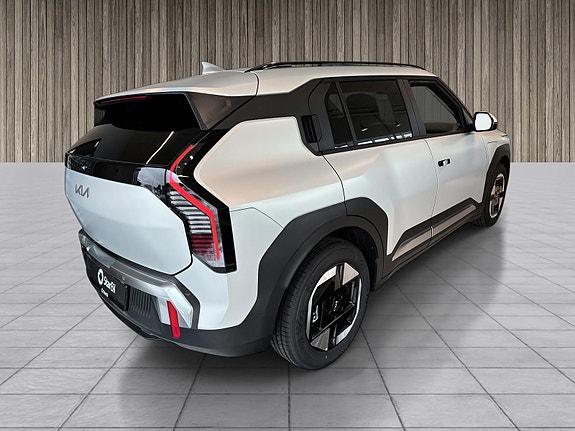 Kia EV3 5 of 5