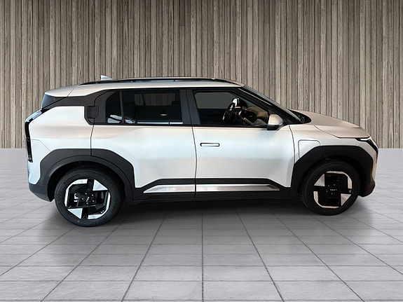 Kia EV3 4 of 5