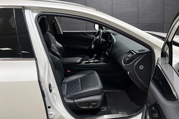 Lexus NX450h 15 of 21