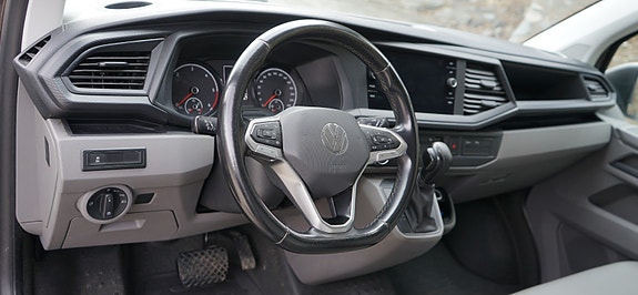 Volkswagen Transporter 17 of 30