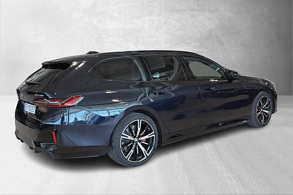 BMW i5 2 of 5