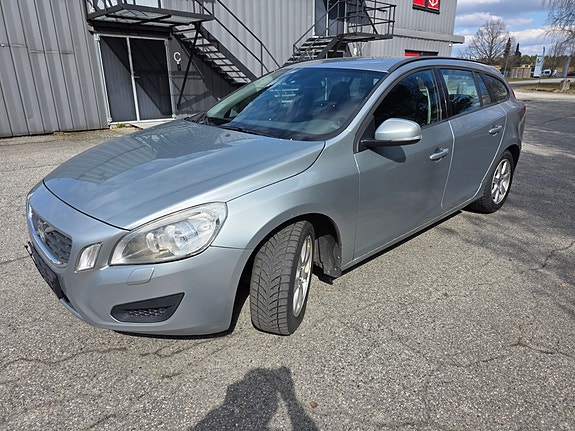 Volvo V60 3 of 23