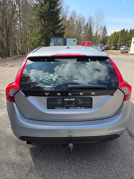 Volvo V60 4 of 23
