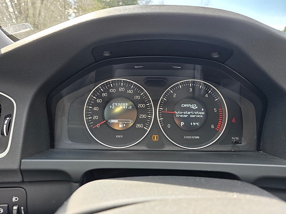 Volvo V60 13 of 23