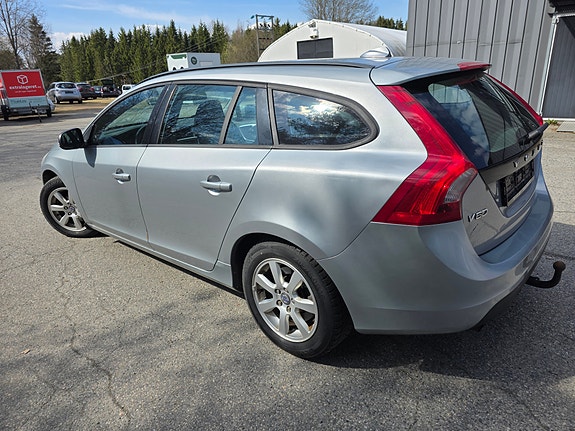 Volvo V60 5 of 23