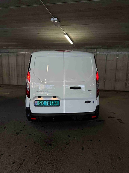 Ford Transit Connect 7 of 12