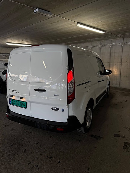 Ford Transit Connect 8 of 12