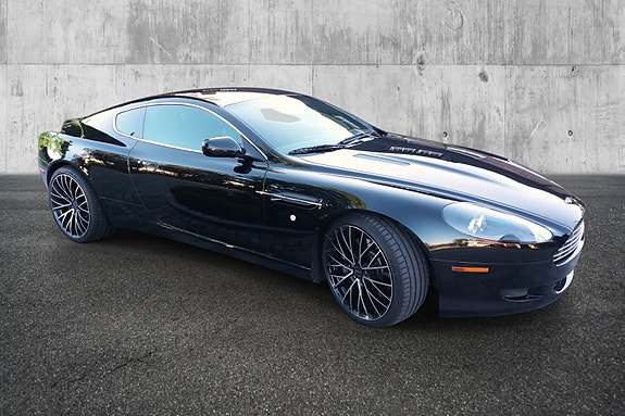 Aston Martin DB9 5 of 5
