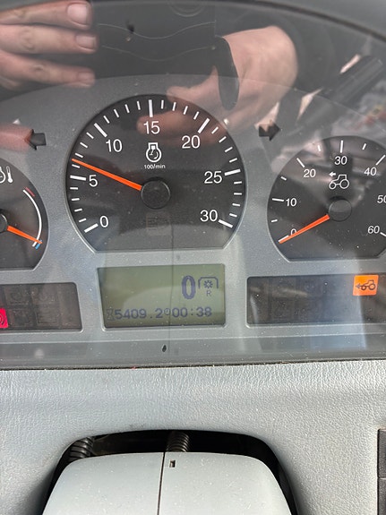 Valtra T202D 2011, kr 725 000,-