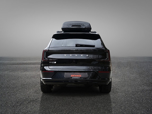 Volvo EX90 19 of 30