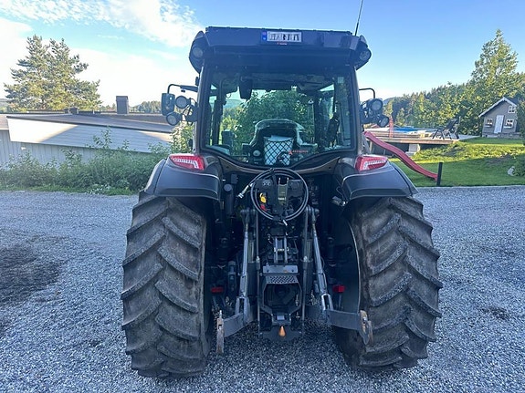 Valtra G105 hitech 4 of 5