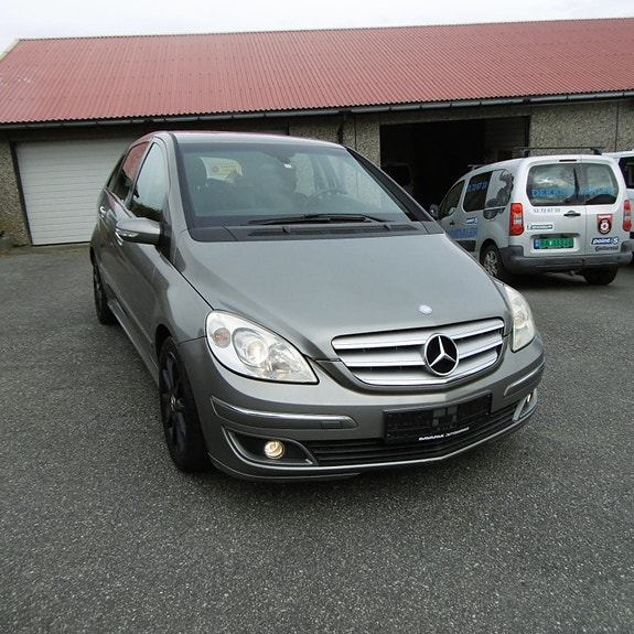Mercedes-Benz B-Klasse 8 of 30