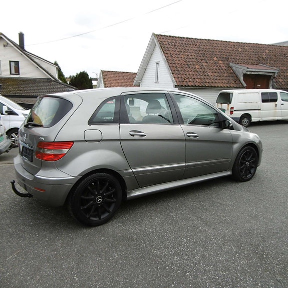 Mercedes-Benz B-Klasse 5 of 30