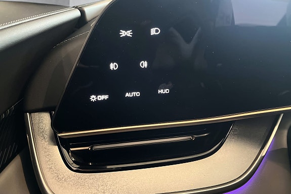 Kontrollpanel Headup etc. til venstre for ratt