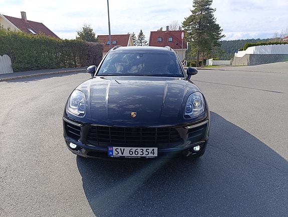 Porsche Macan 11 of 28