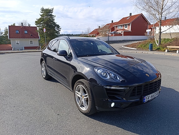 Porsche Macan 12 of 28