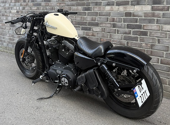 Harley-Davidson XL 1200X Forty-Eight 11 of 14