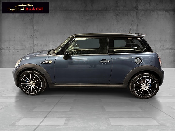 MINI Cooper S 13 of 27
