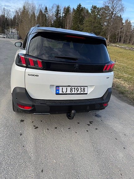 Peugeot 5008 3 of 16