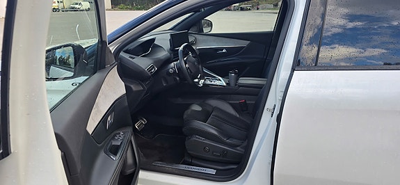 Peugeot 5008 12 of 16