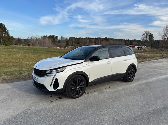 Peugeot 5008 5 of 16