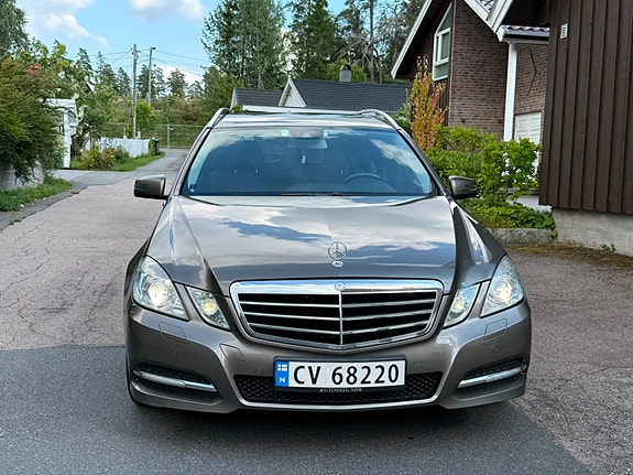 Mercedes-Benz E220 8 of 20