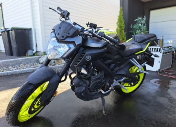 Yamaha MT-125 10 of 10