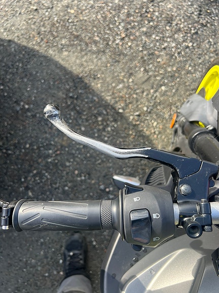 Yamaha MT-125 2 of 10