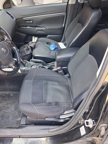 Peugeot 4008 8 of 15